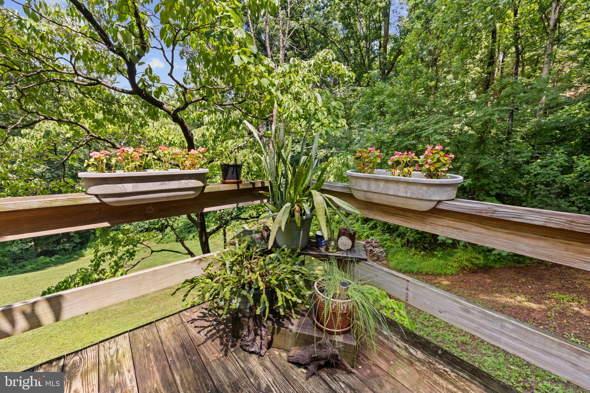 MIDDLE RIVER RETREAT - Residential