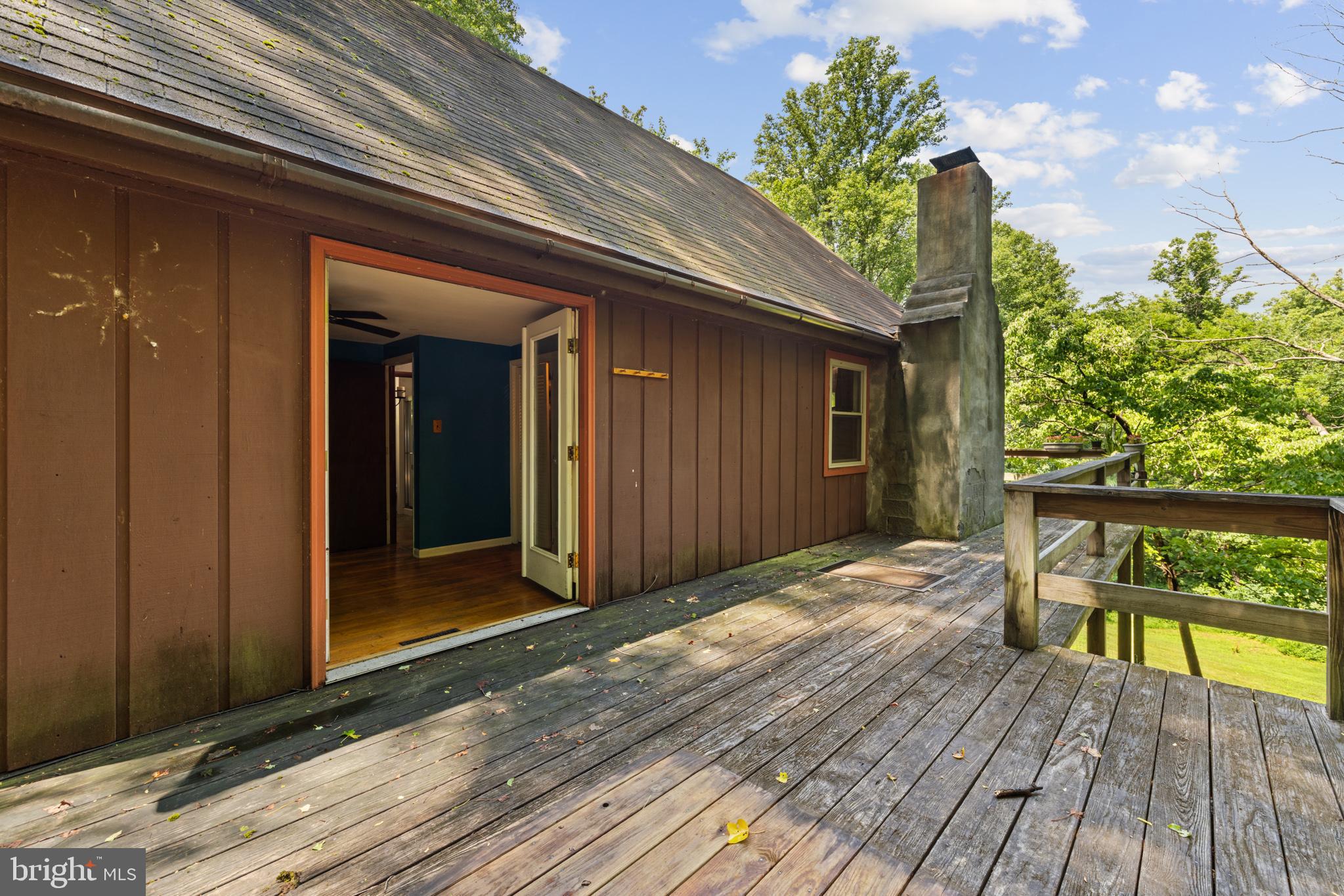 MIDDLE RIVER RETREAT - Residential
