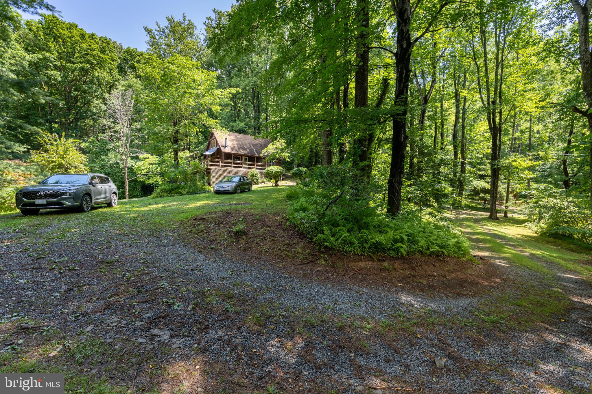 MIDDLE RIVER RETREAT - Residential