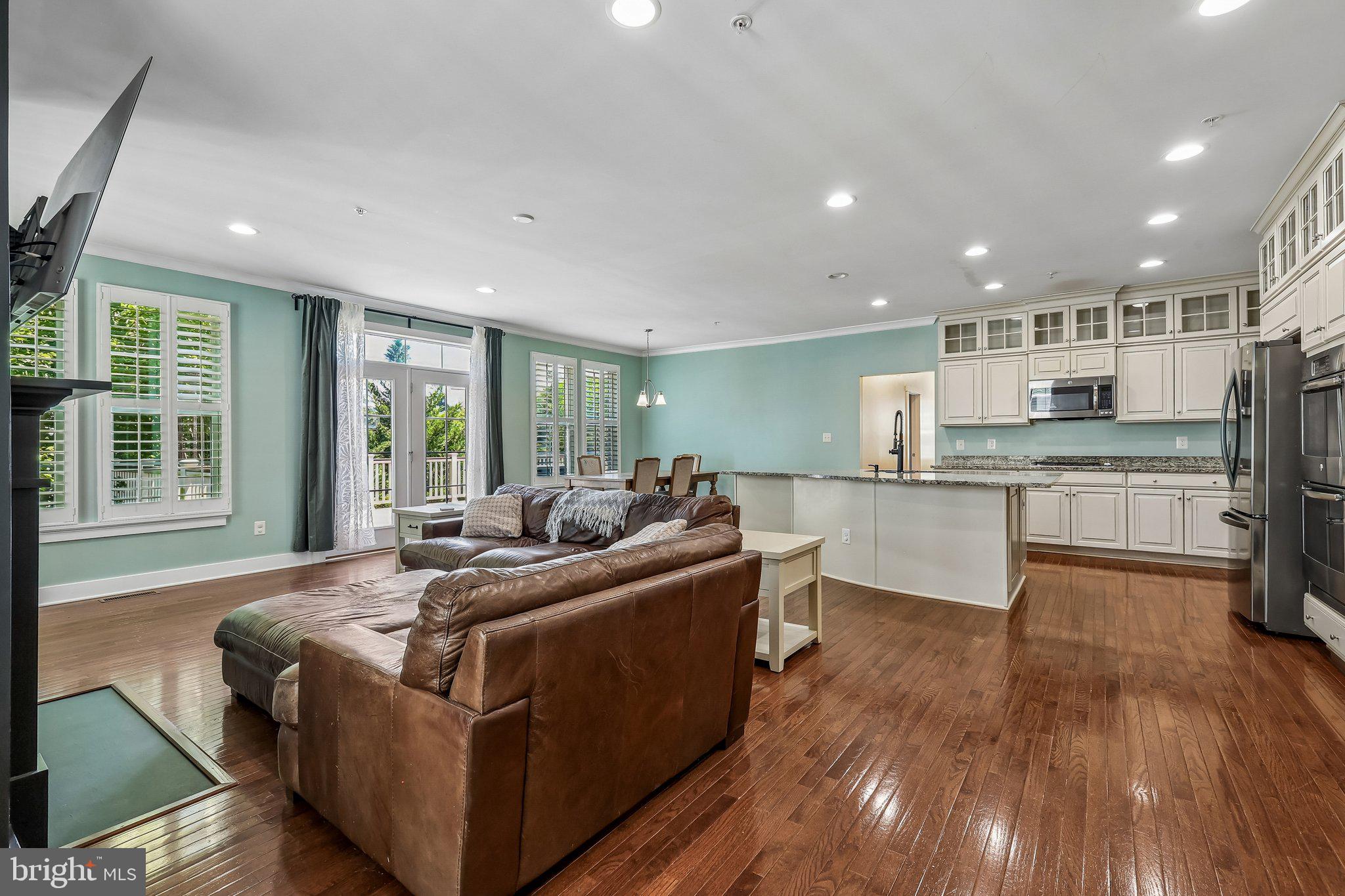 POTOMAC SHORES - Residential