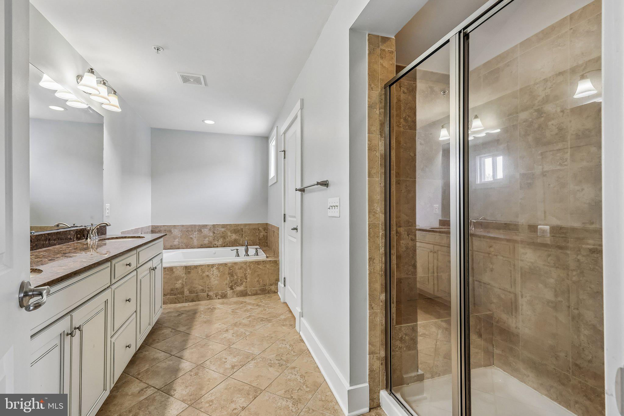 POTOMAC SHORES - Residential