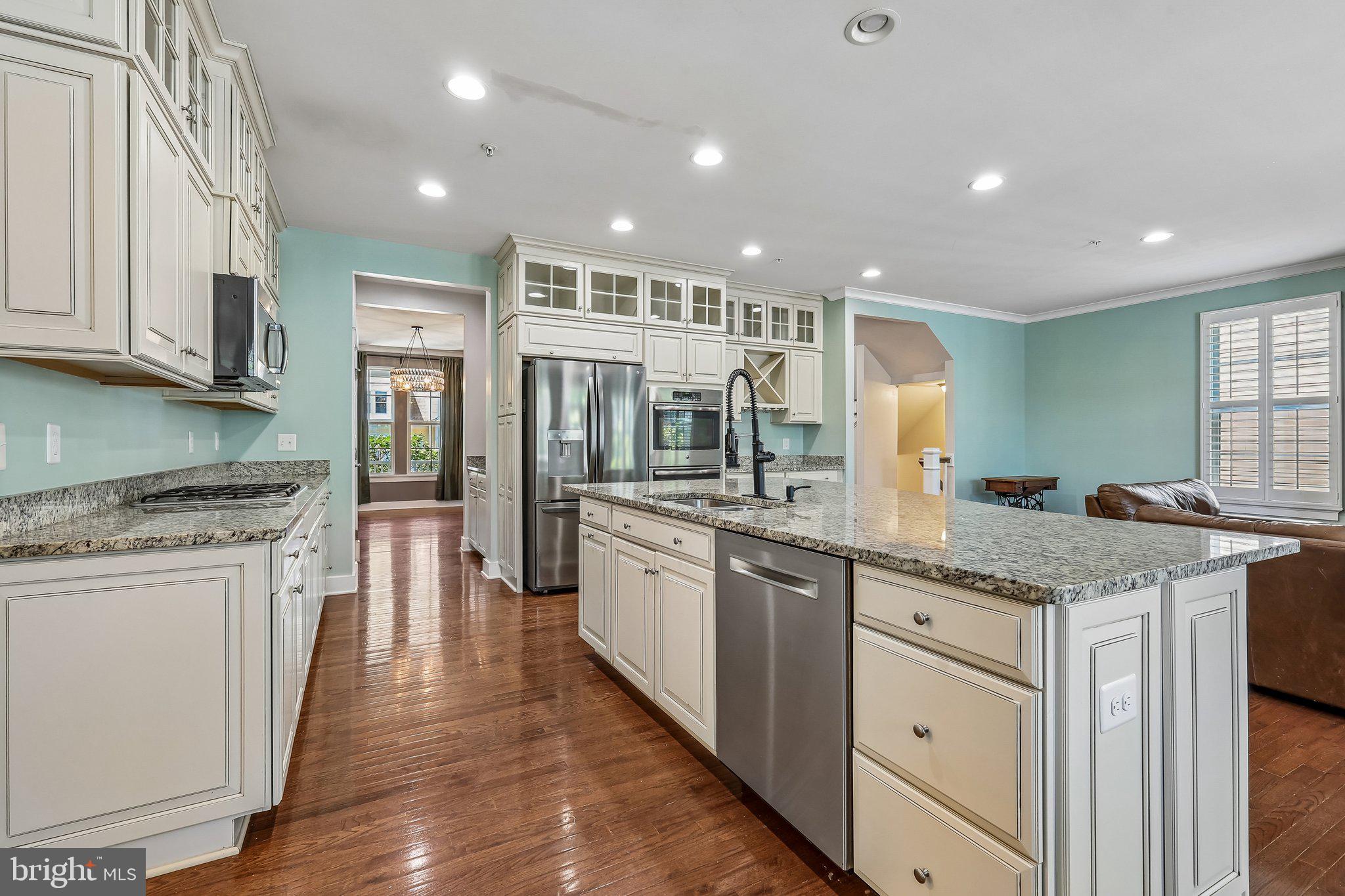POTOMAC SHORES - Residential