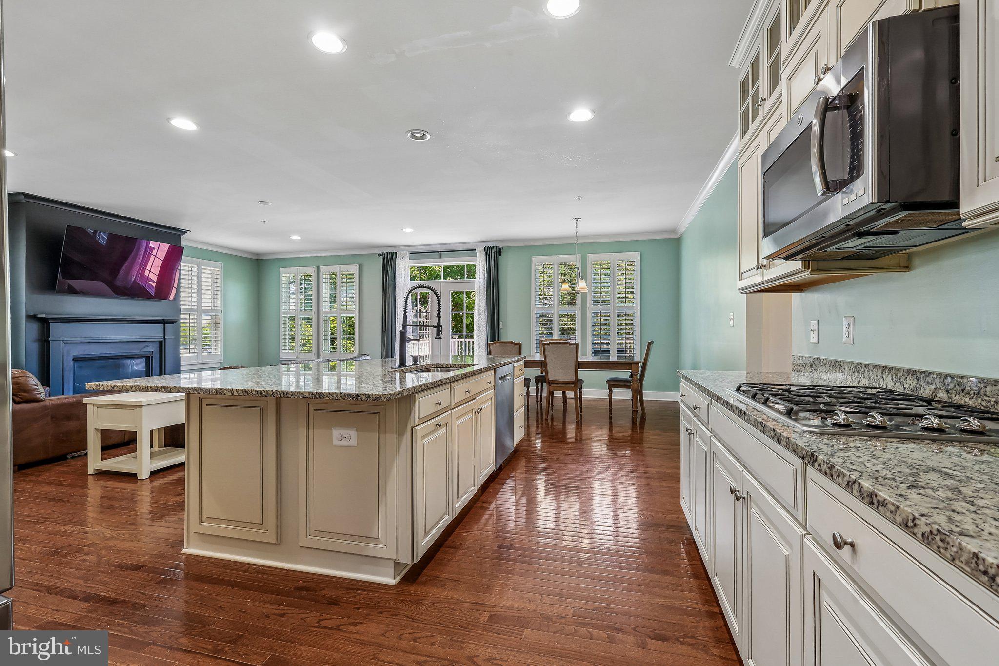 POTOMAC SHORES - Residential