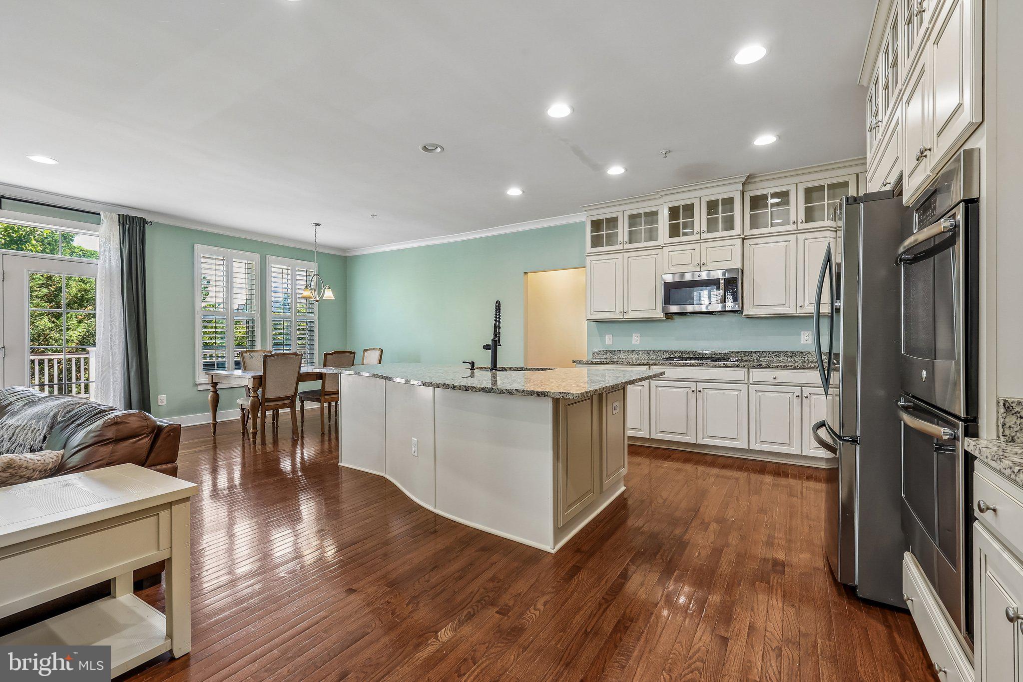 POTOMAC SHORES - Residential