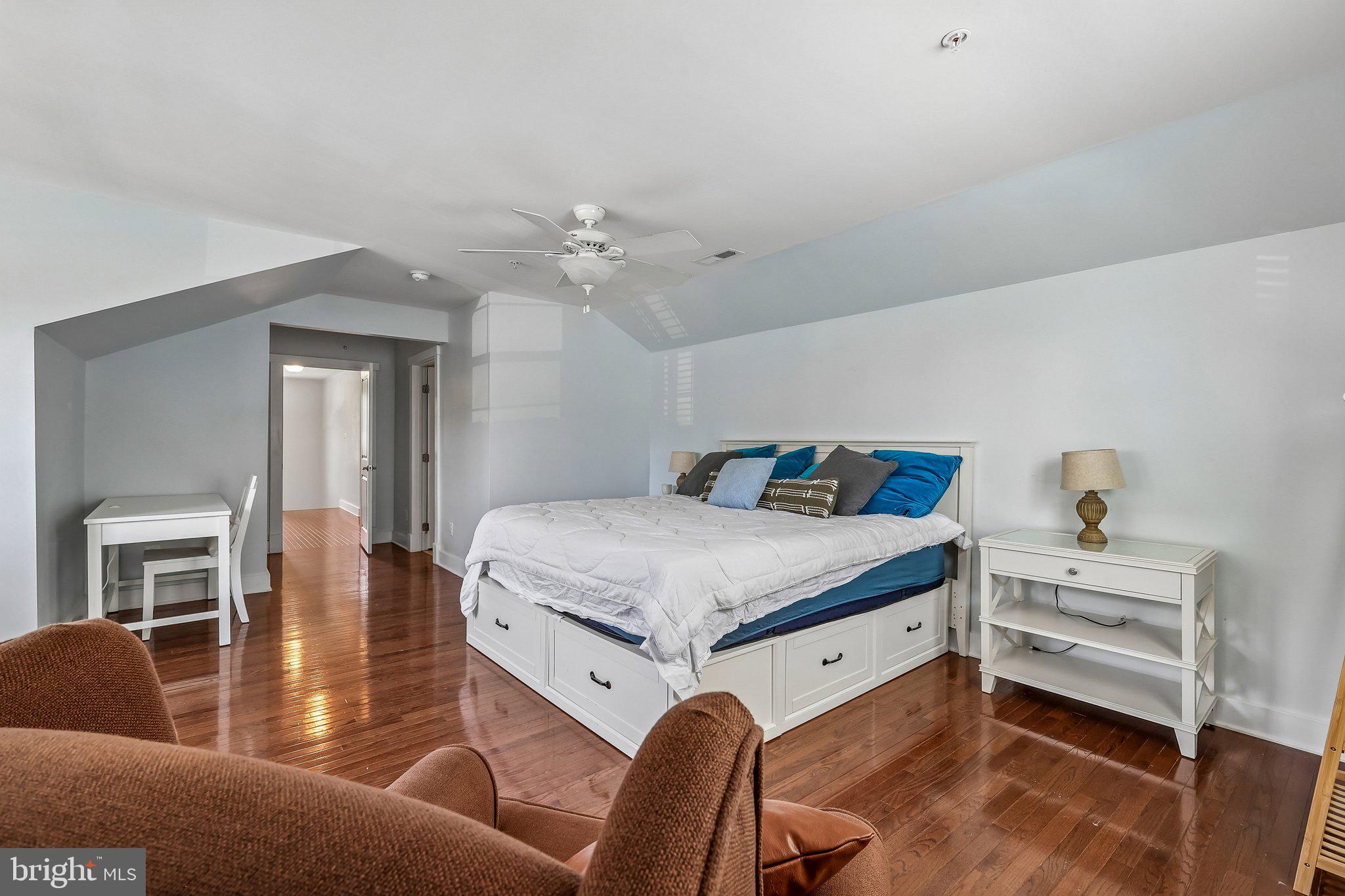 POTOMAC SHORES - Residential