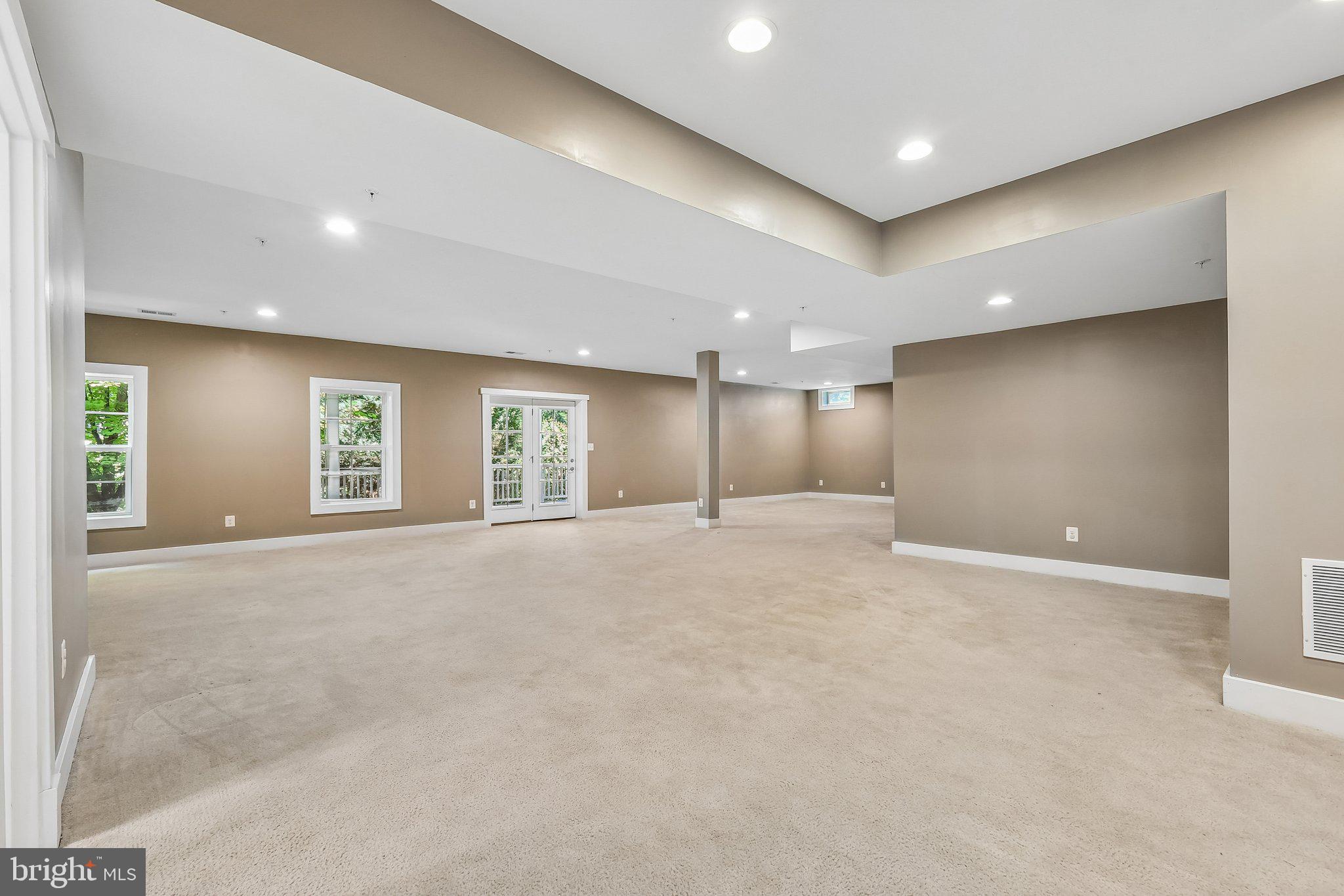 POTOMAC SHORES - Residential