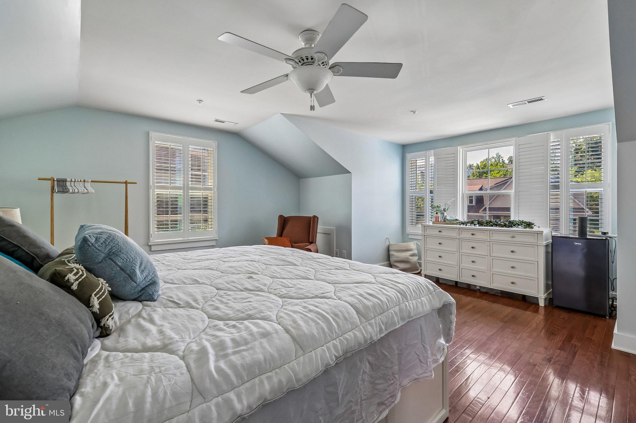 POTOMAC SHORES - Residential