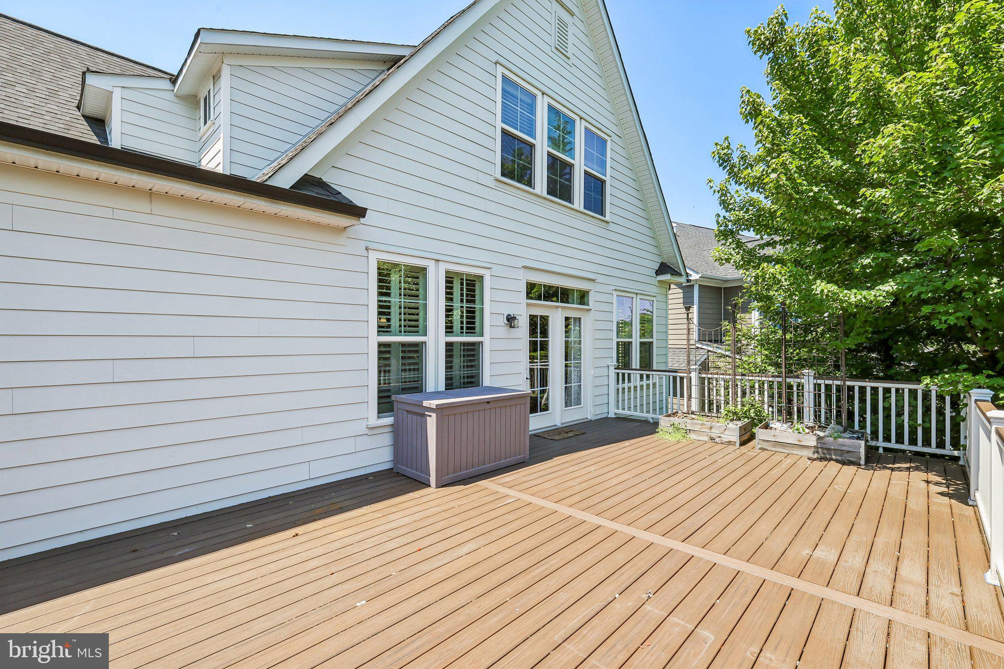 POTOMAC SHORES - Residential