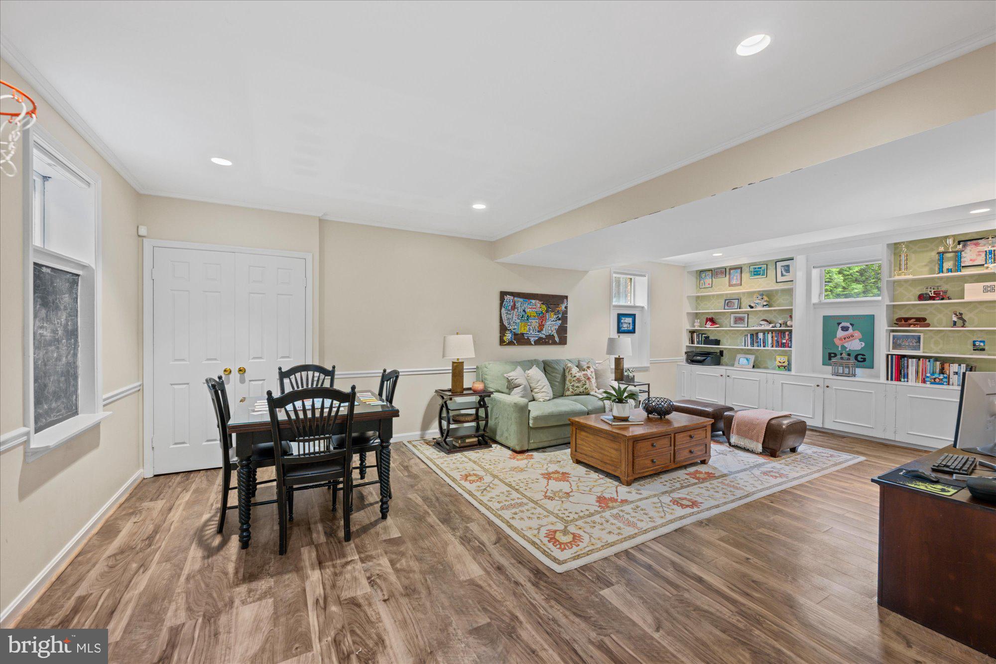 RIVER FALLS - Residential