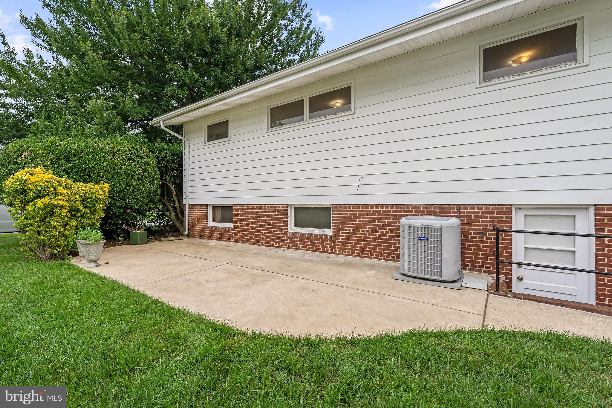 ASPEN KNOLLS - Residential