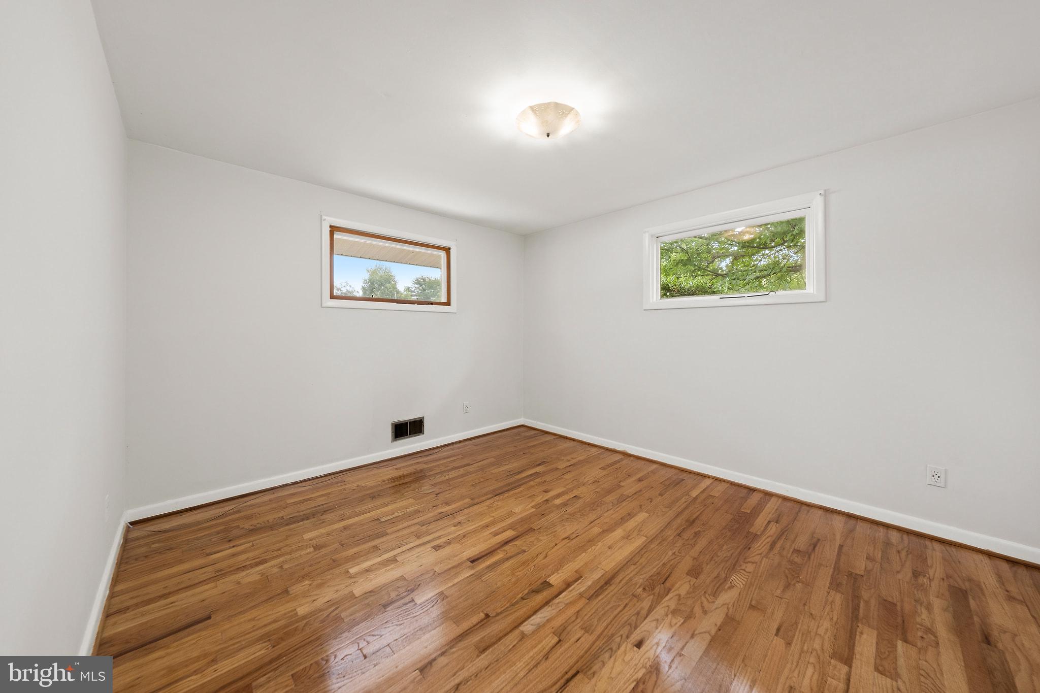 ASPEN KNOLLS - Residential