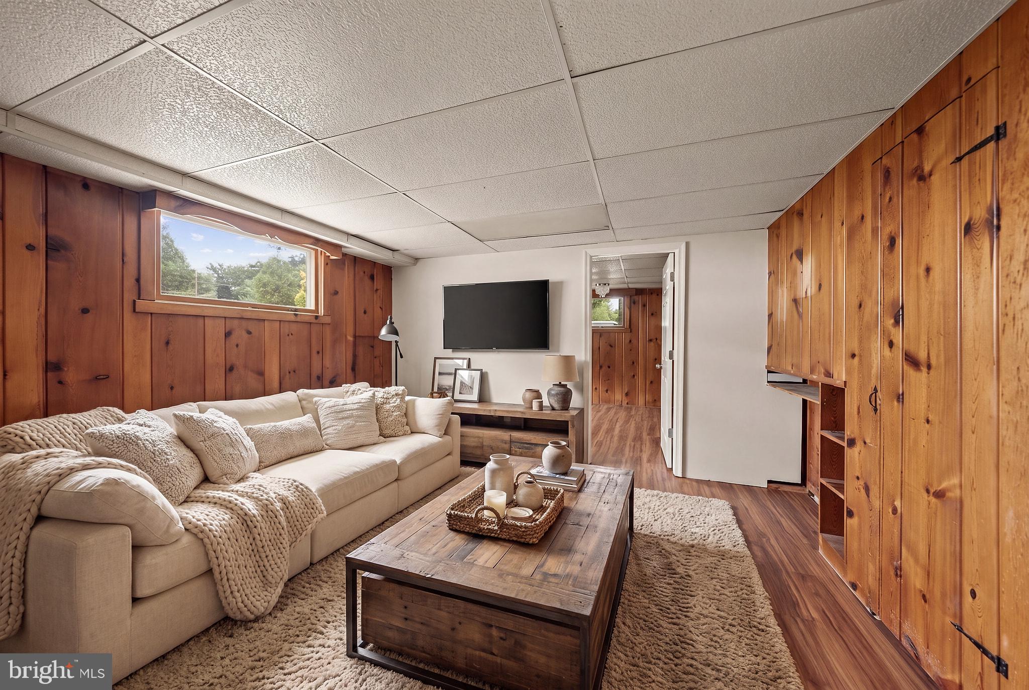 ASPEN KNOLLS - Residential
