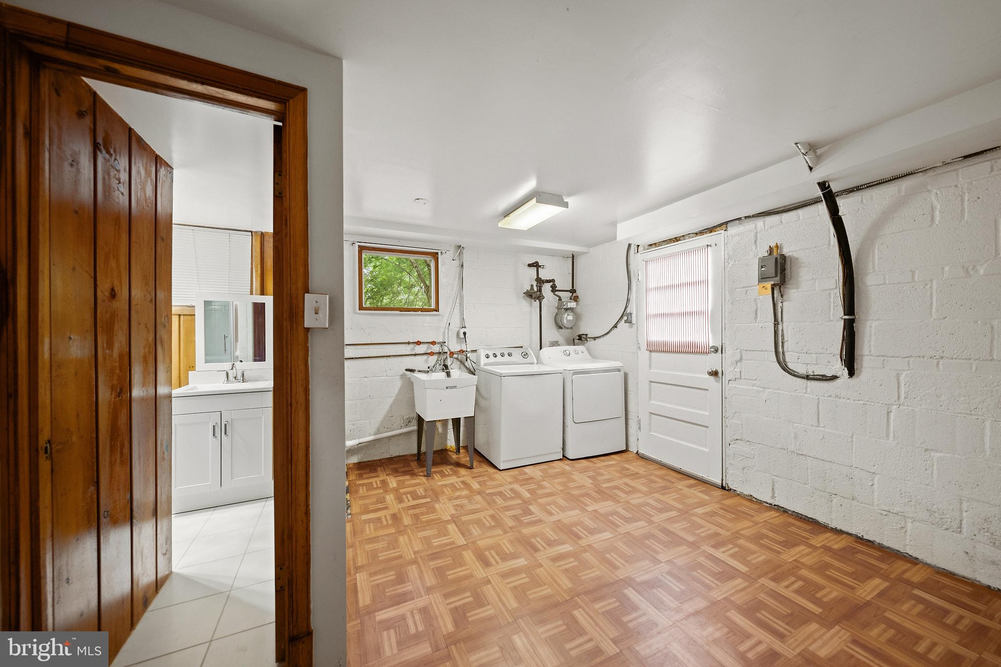 ASPEN KNOLLS - Residential