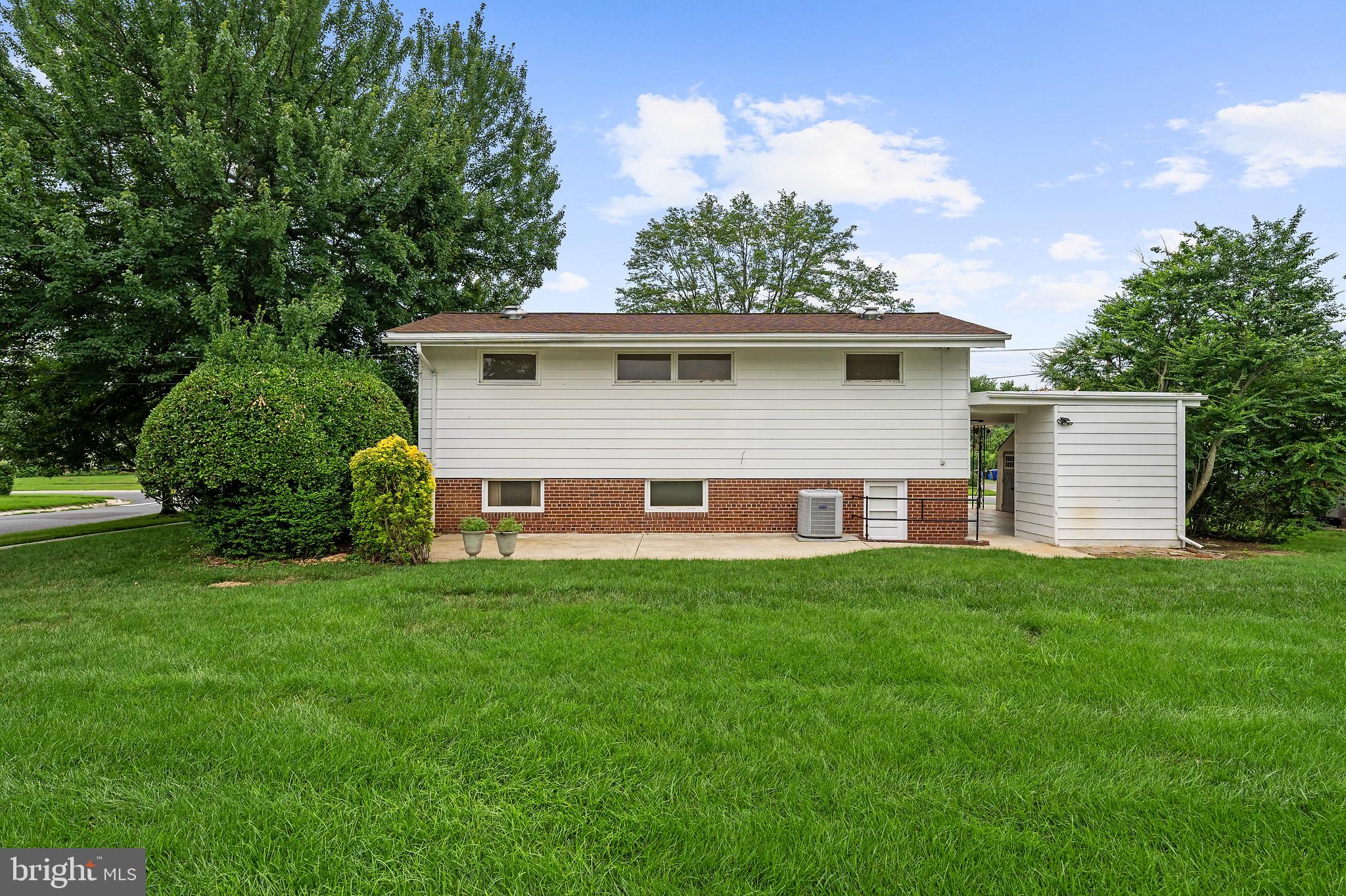ASPEN KNOLLS - Residential