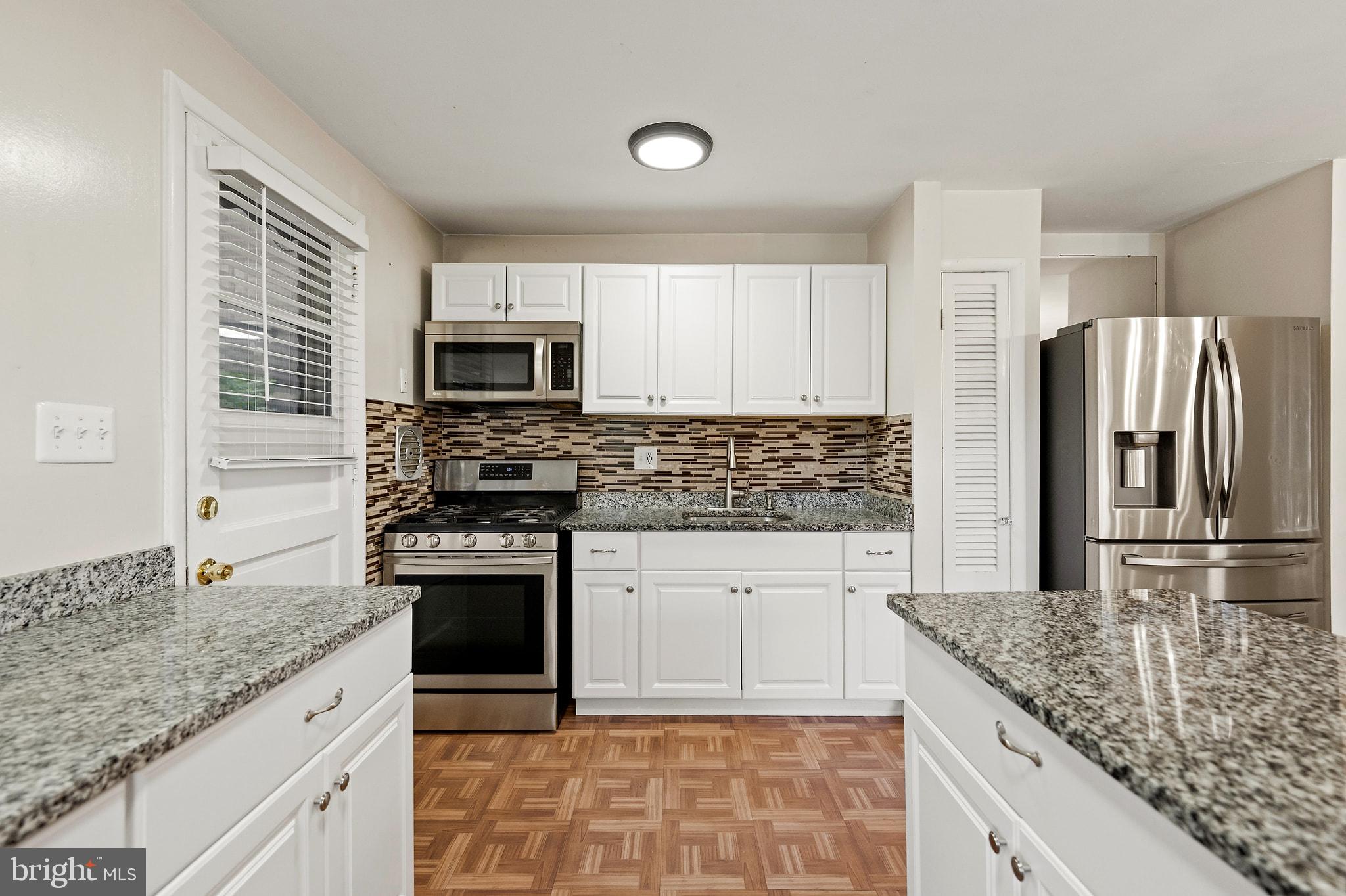 ASPEN KNOLLS - Residential