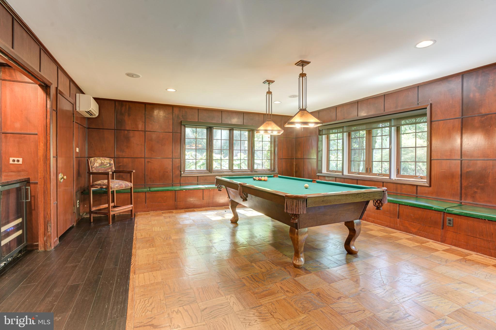 ROLAND PARK - Residential