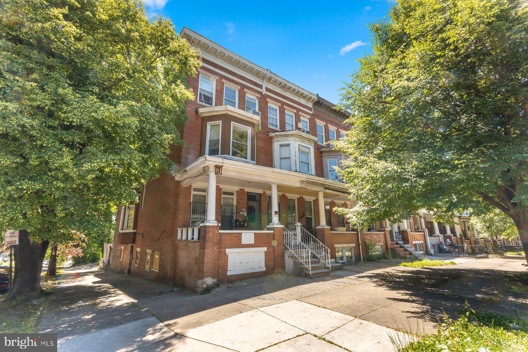 This property is part of a larger portfolio. Please contact for more details regarding associated listings. Closings will need to be coordinated with the other properties in the portfolio but may sell to individual buyers.

Seller will only accept offers from serious buyers who can align with that timeline.