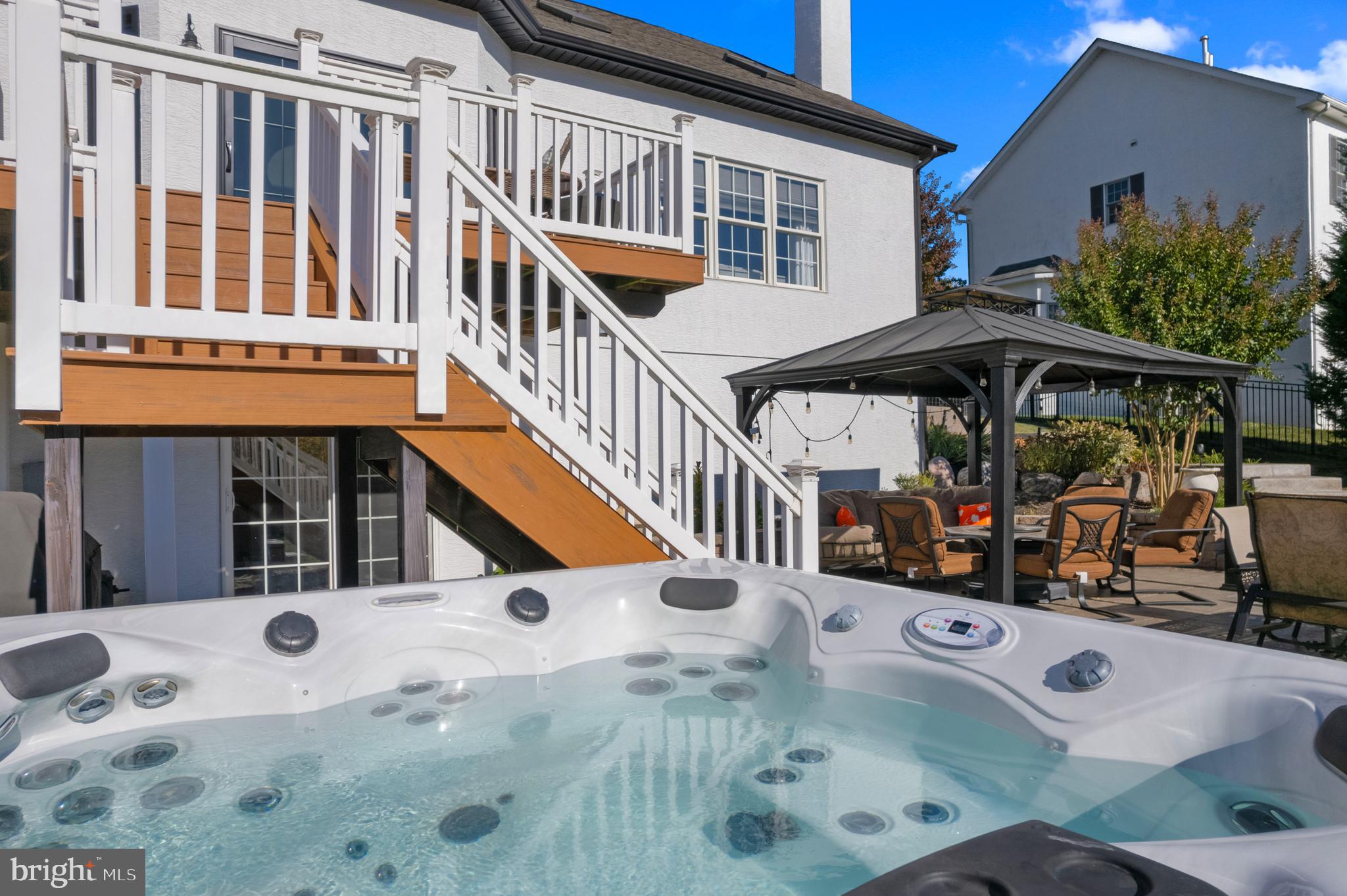 ESTATES AT WARRINGTON RIDGE - Residential