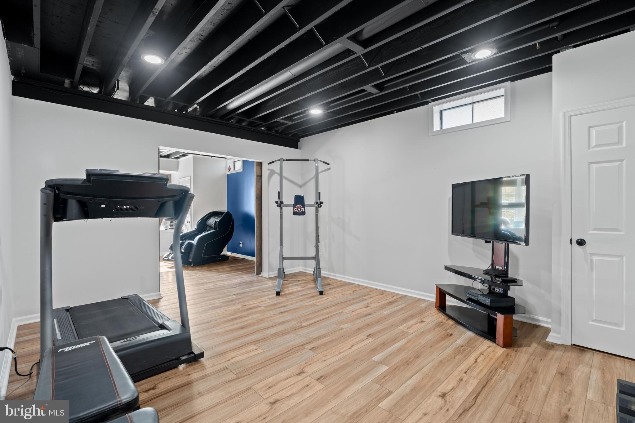 ESTATES AT WARRINGTON RIDGE - Residential
