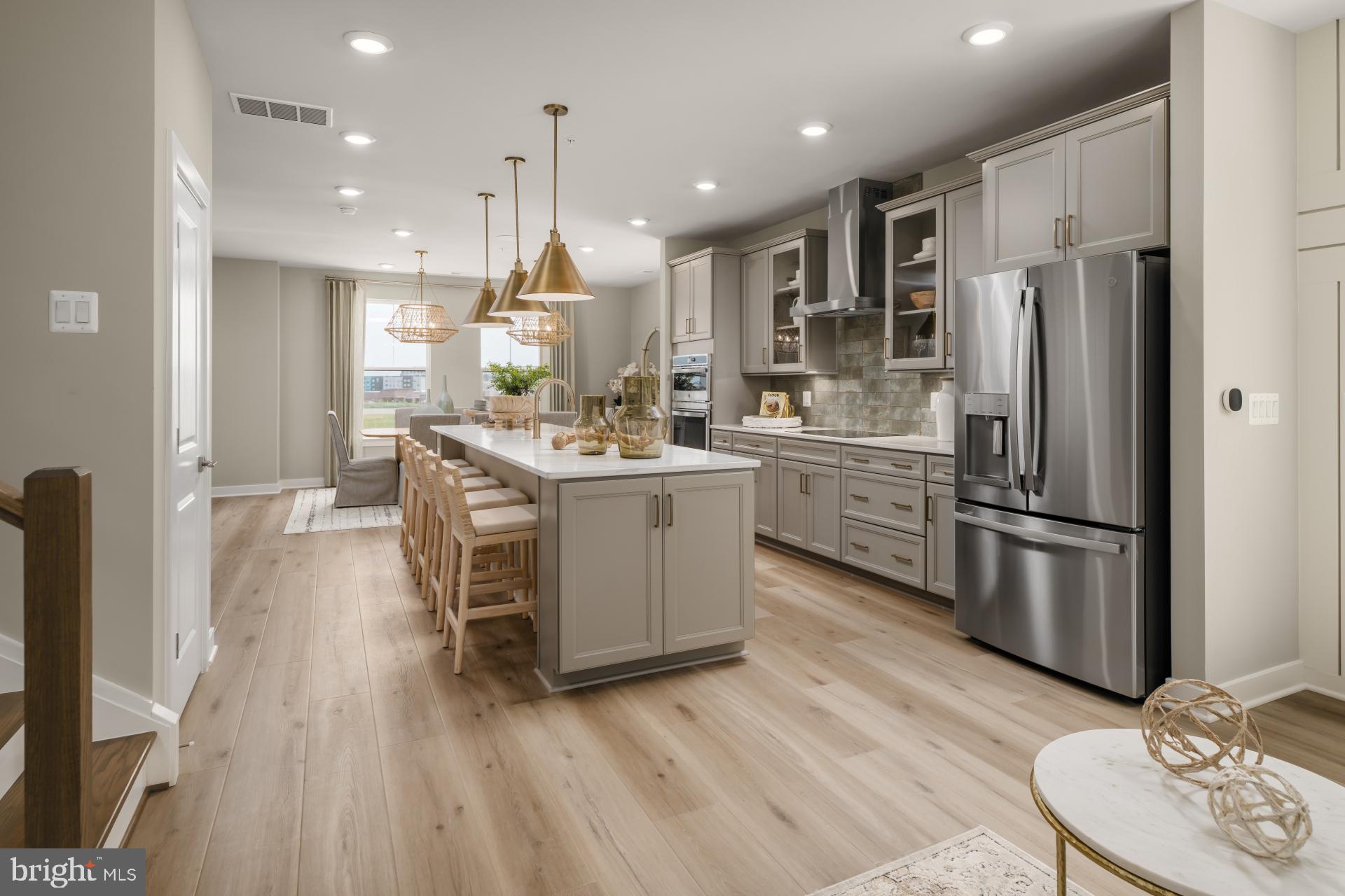 ONE LOUDOUN - Residential
