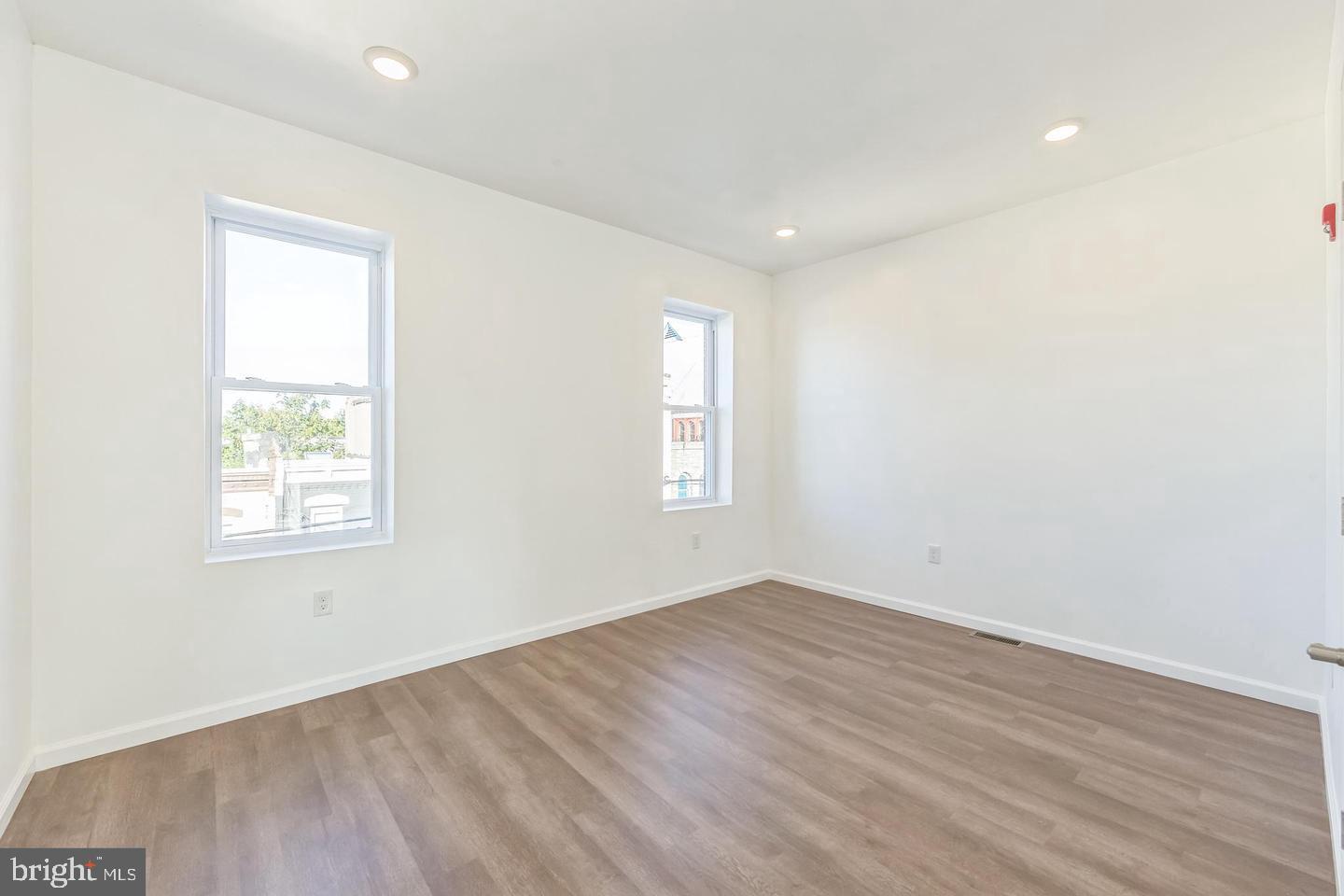 TEMPLE UNIVERSITY - Commercial Sale