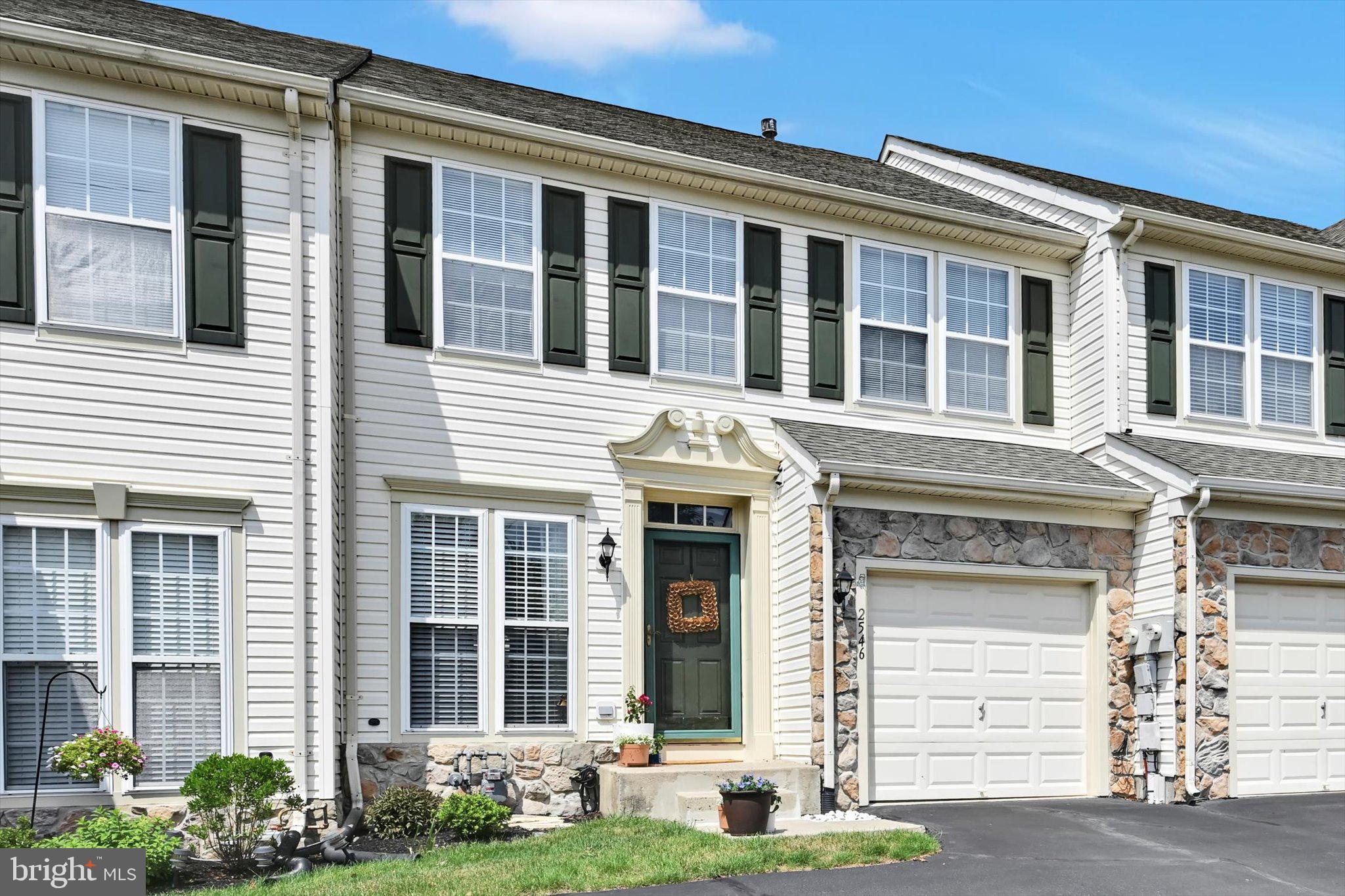 ORCHARD HILL - Residential