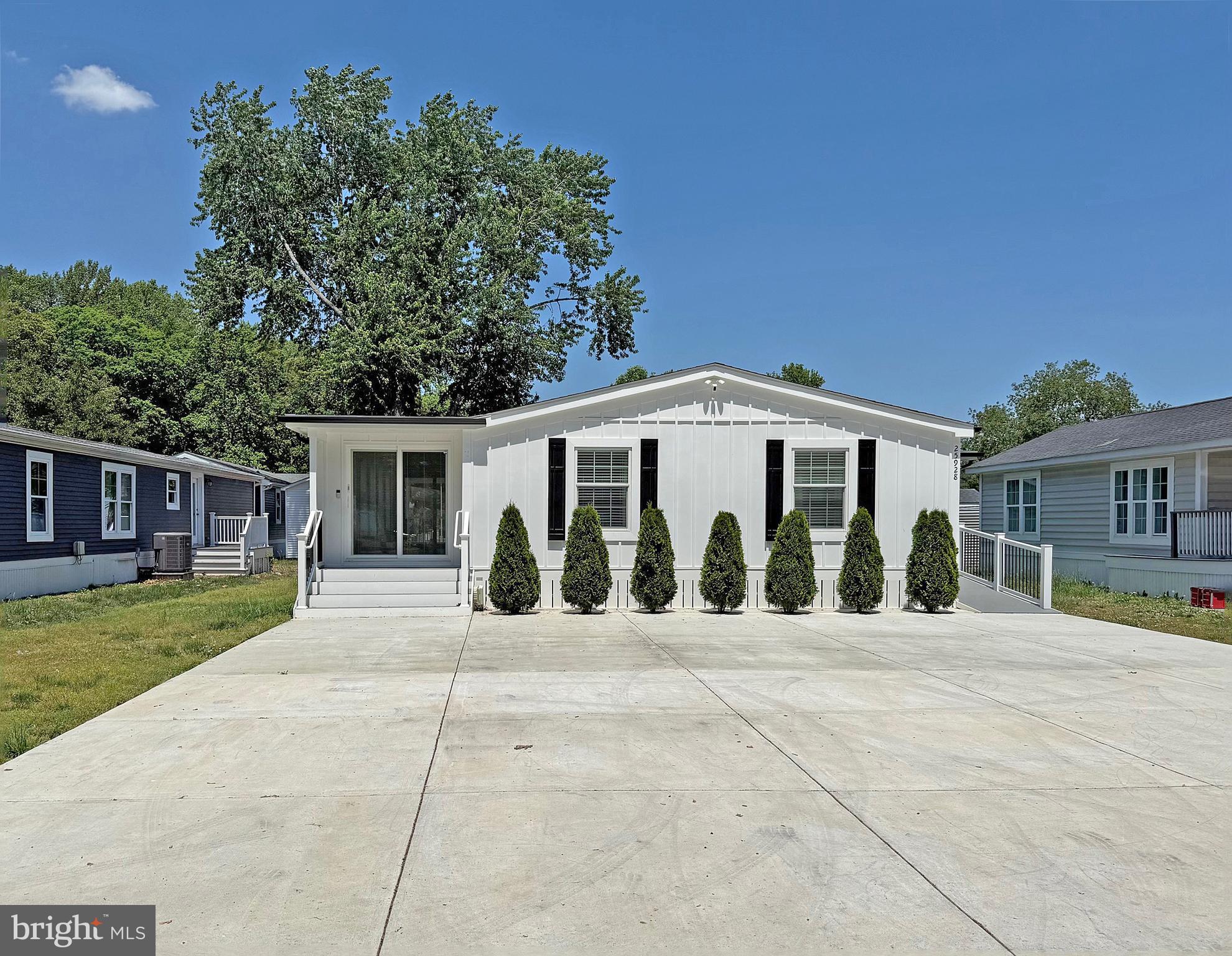 ENCHANTED ACRES - Residential