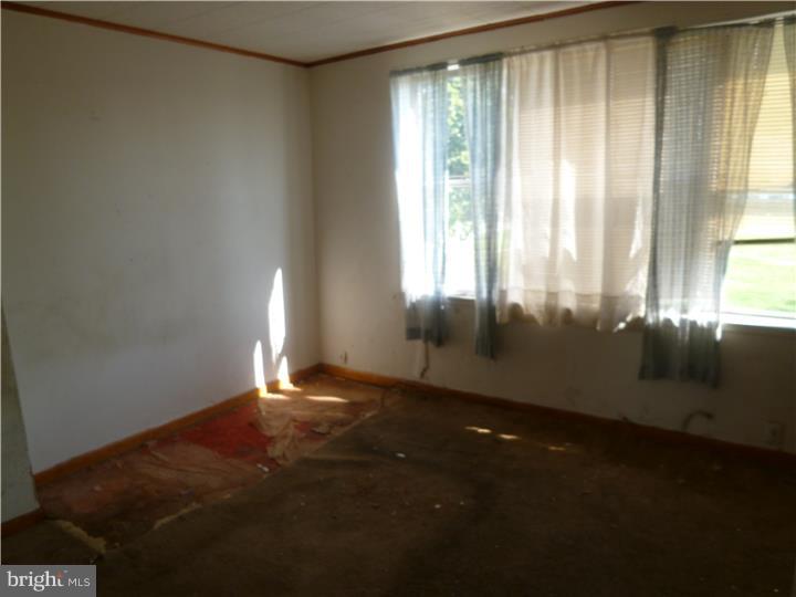 PHILADELPHIA (SOUTHWEST) - Residential