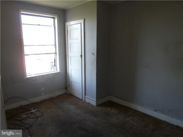 PHILADELPHIA (SOUTHWEST) - Residential
