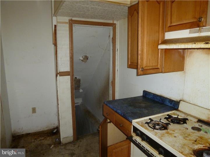 PHILADELPHIA (SOUTHWEST) - Residential