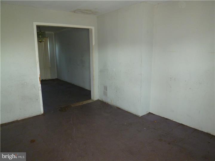 PHILADELPHIA (SOUTHWEST) - Residential