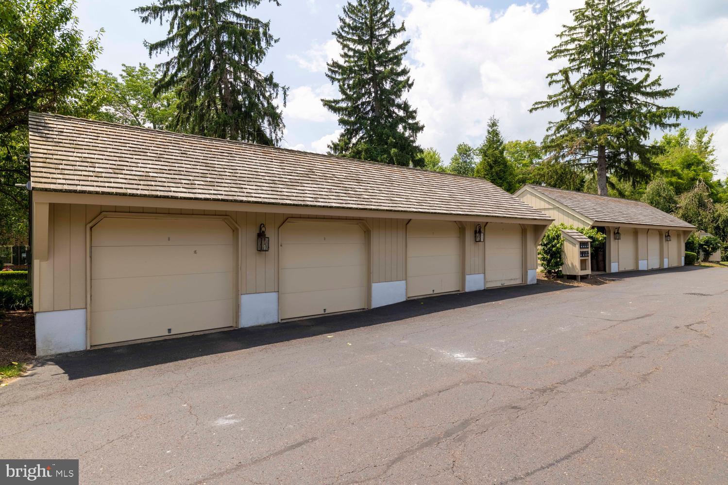 UPPER DUBLIN TWP - Residential