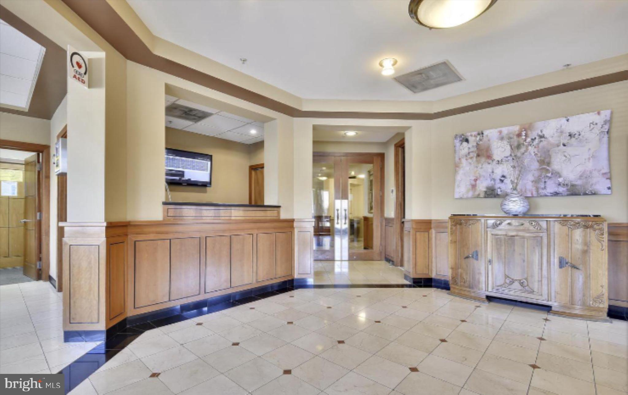 HARBORVIEW CONDOMINIUMS - Residential Lease