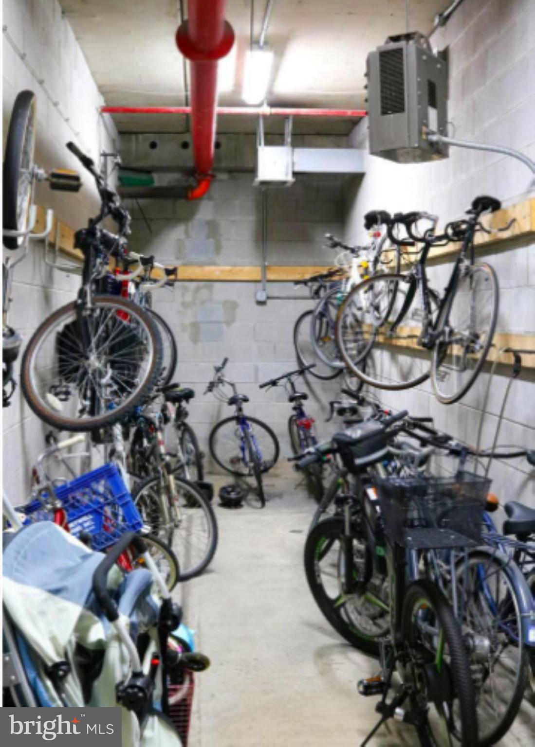 HARBORVIEW CONDOMINIUMS - Residential Lease