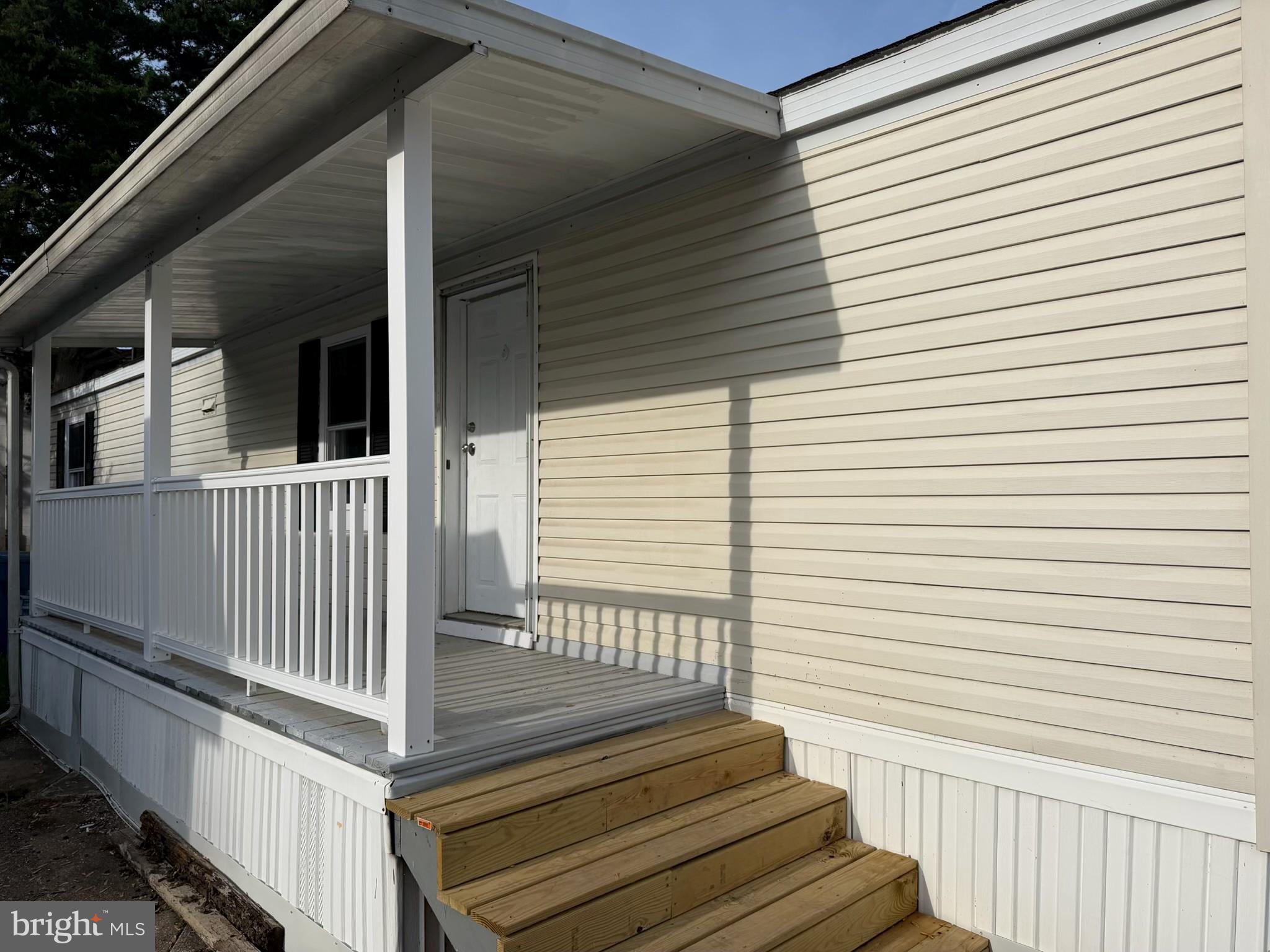 LISA LAKE MBH PARK - Residential