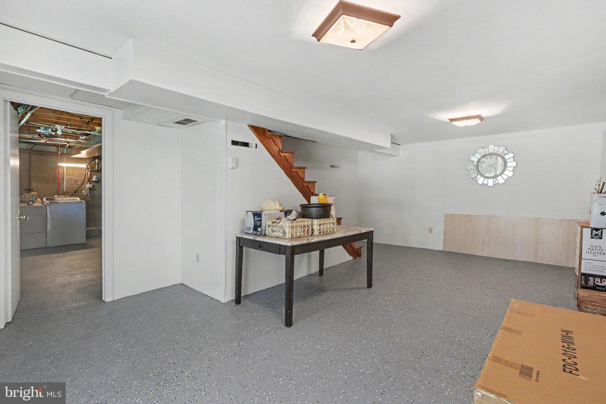 CREEKVIEW HEIGHTS - Residential