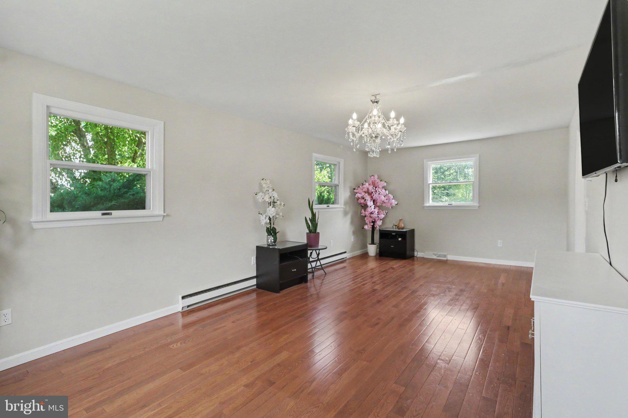 CREEKVIEW HEIGHTS - Residential
