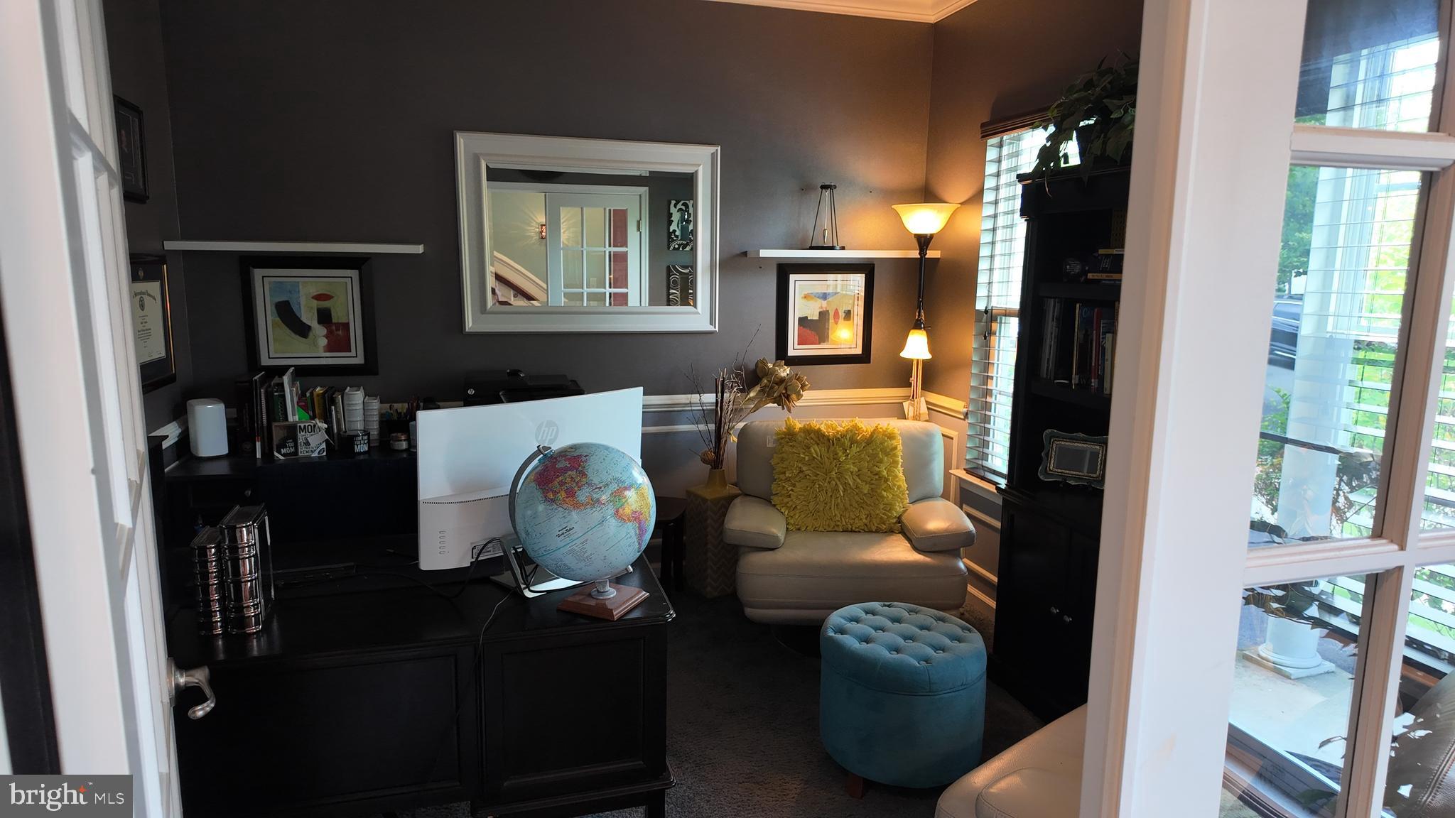 LOVETTSVILLE TOWN CENTER - Residential