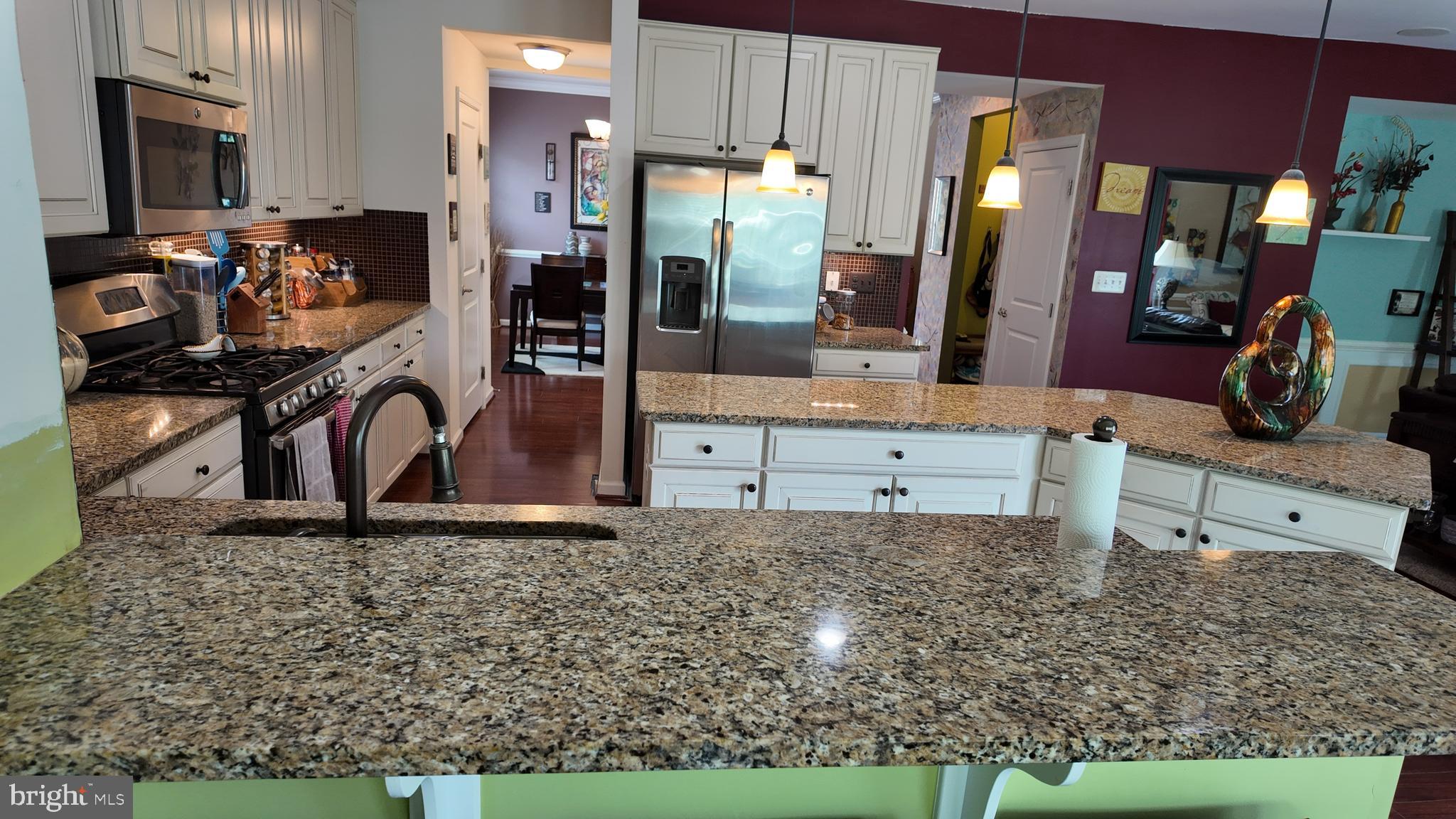 LOVETTSVILLE TOWN CENTER - Residential