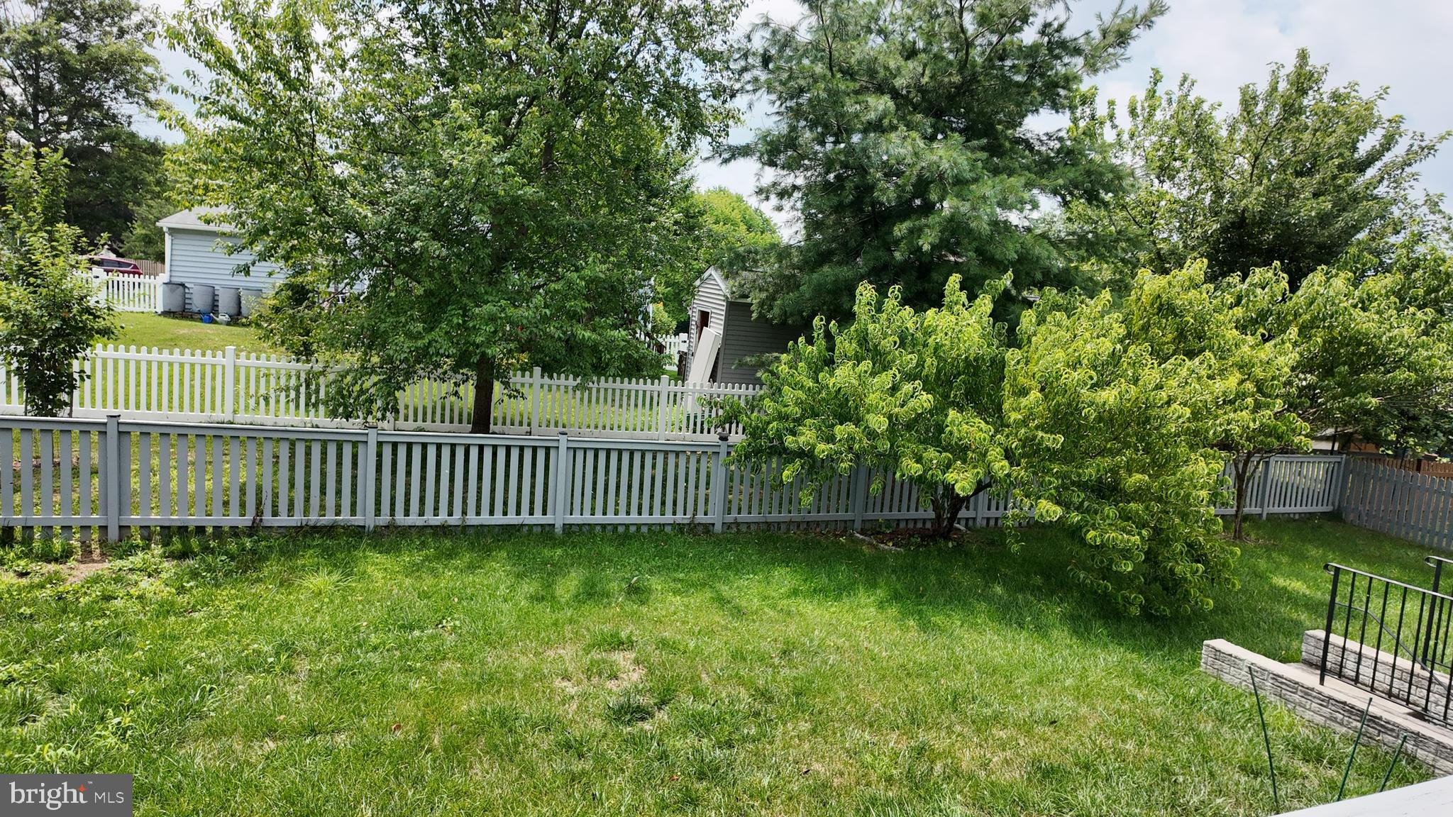 LOVETTSVILLE TOWN CENTER - Residential