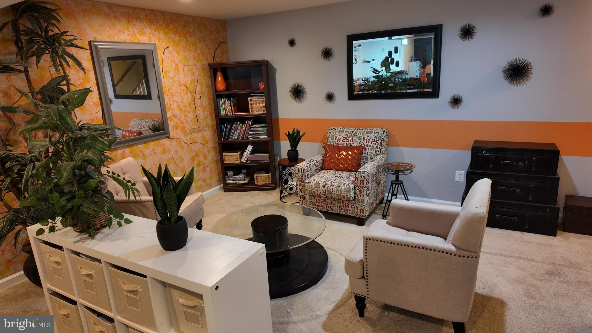 LOVETTSVILLE TOWN CENTER - Residential