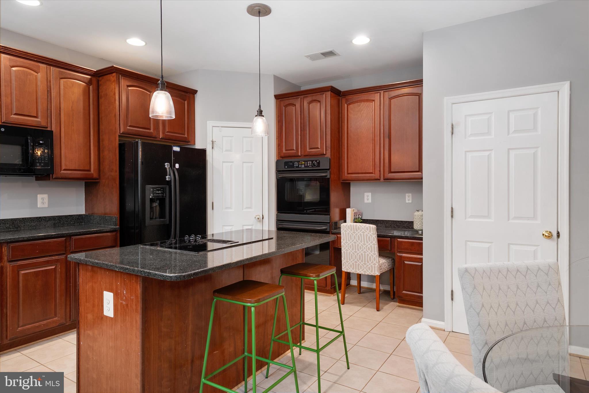 NORTH BROOK - Residential