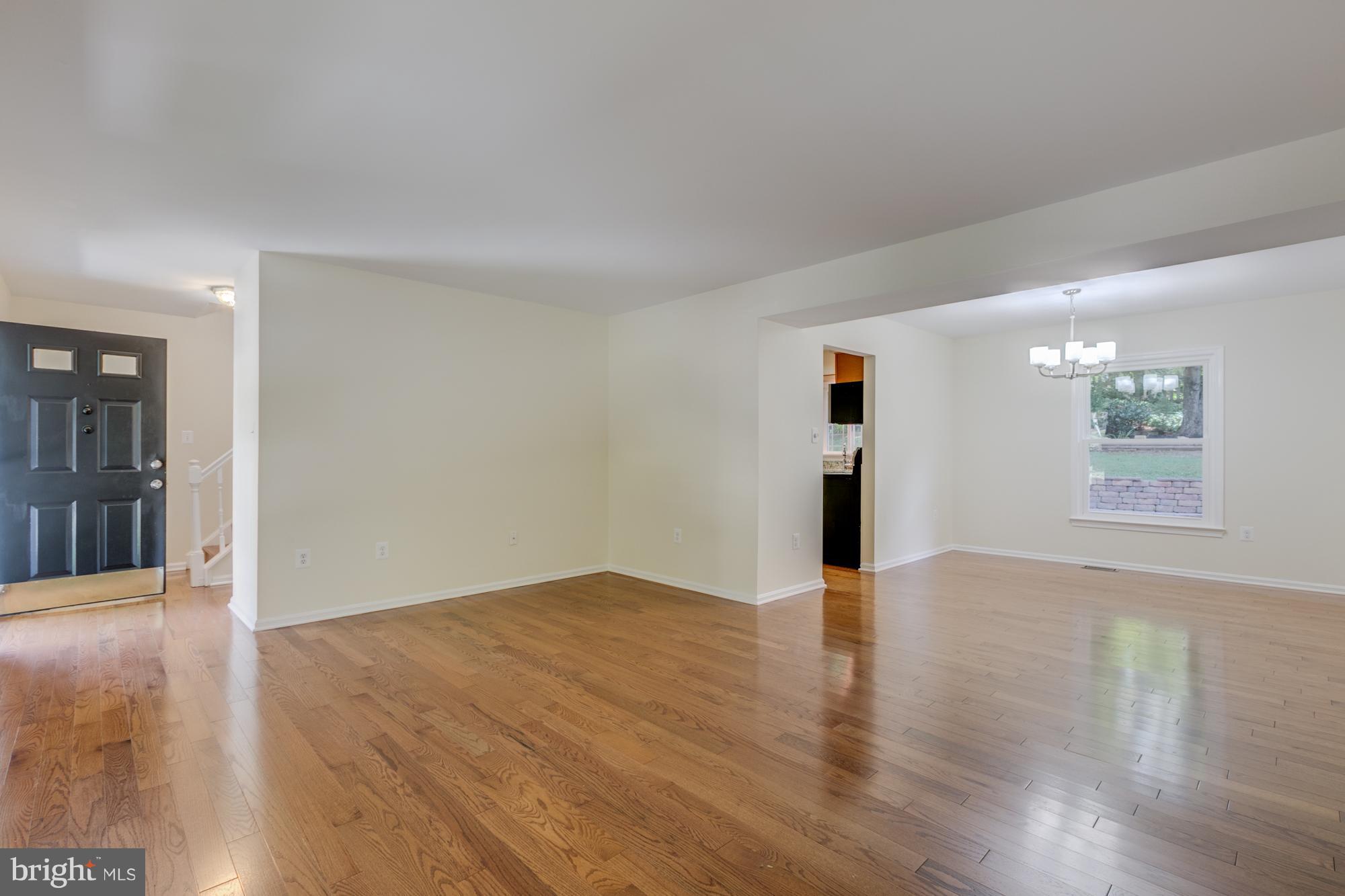 COUNTRY CLUB/LAKE MONTCLAIR - Residential