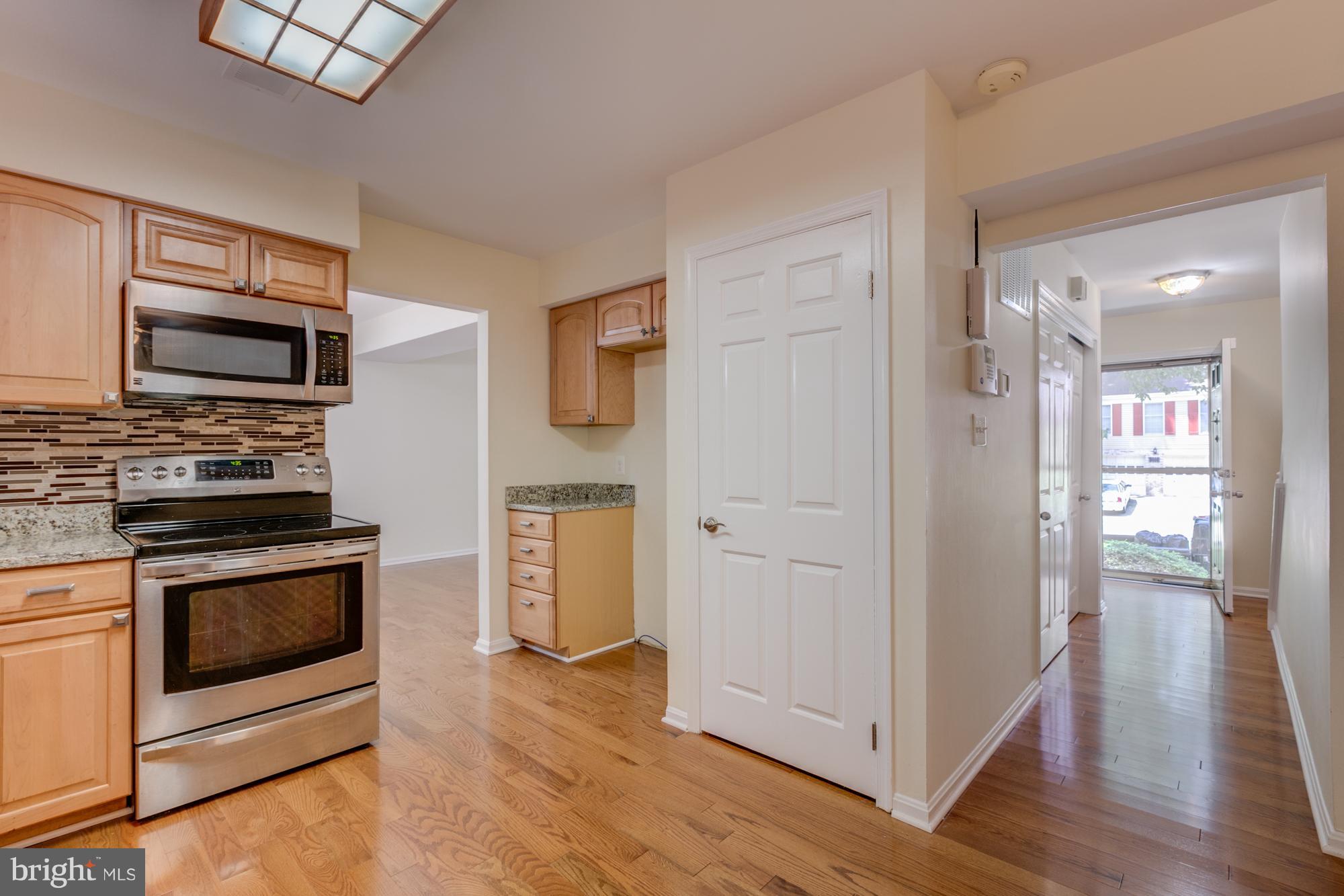COUNTRY CLUB/LAKE MONTCLAIR - Residential