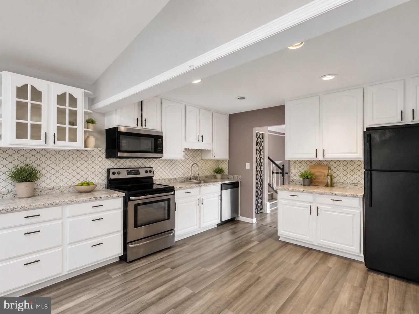 STONEYBROOK ESTATES - Residential