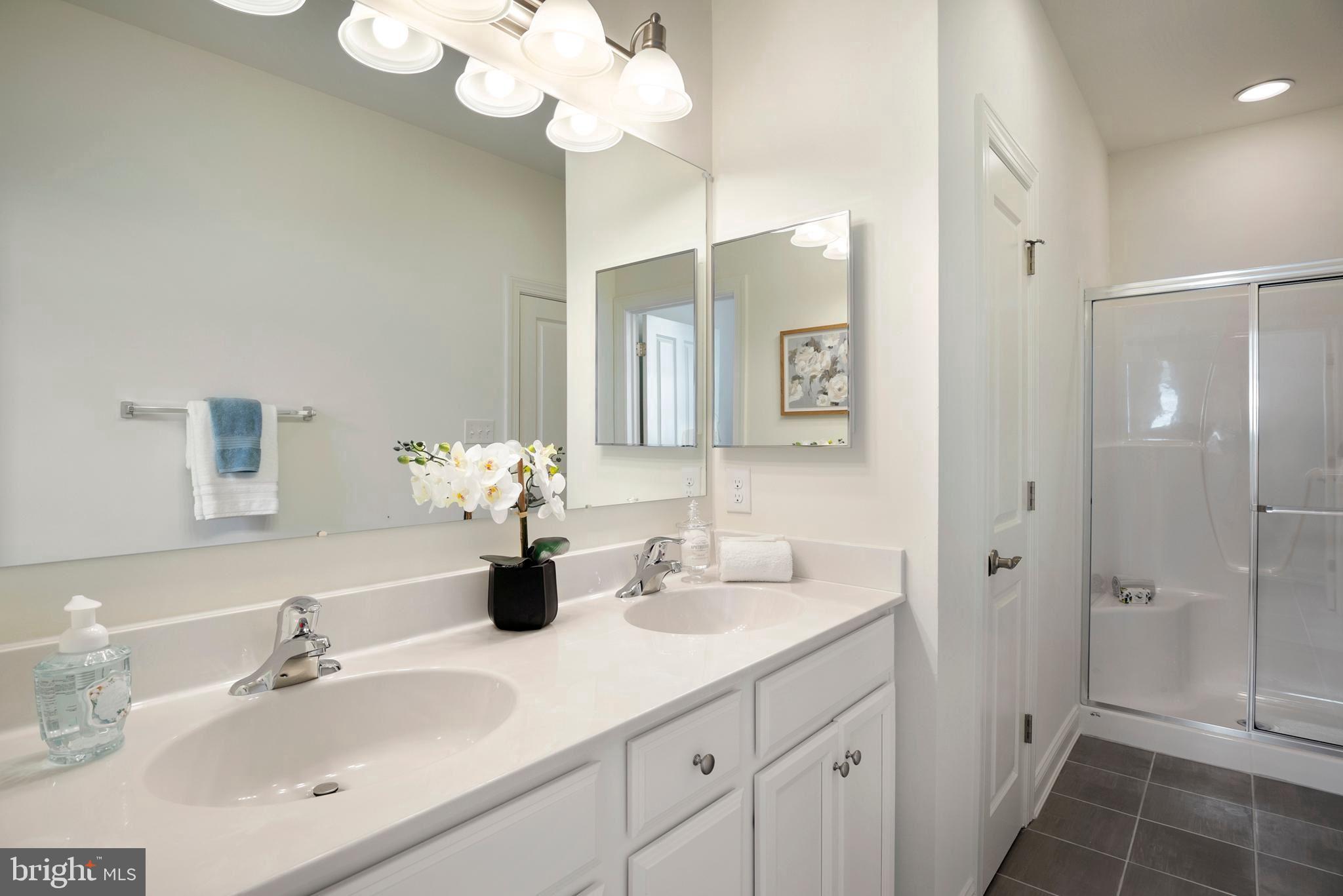 VILLAGE OF EASTRIDGE - Residential