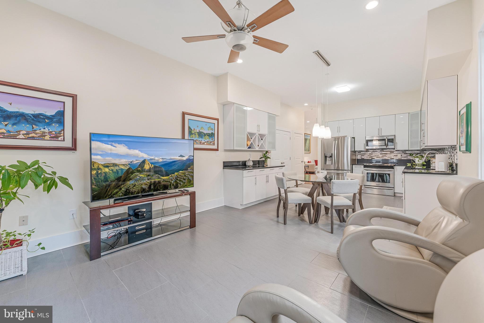 WILDWOOD HILLS - Residential