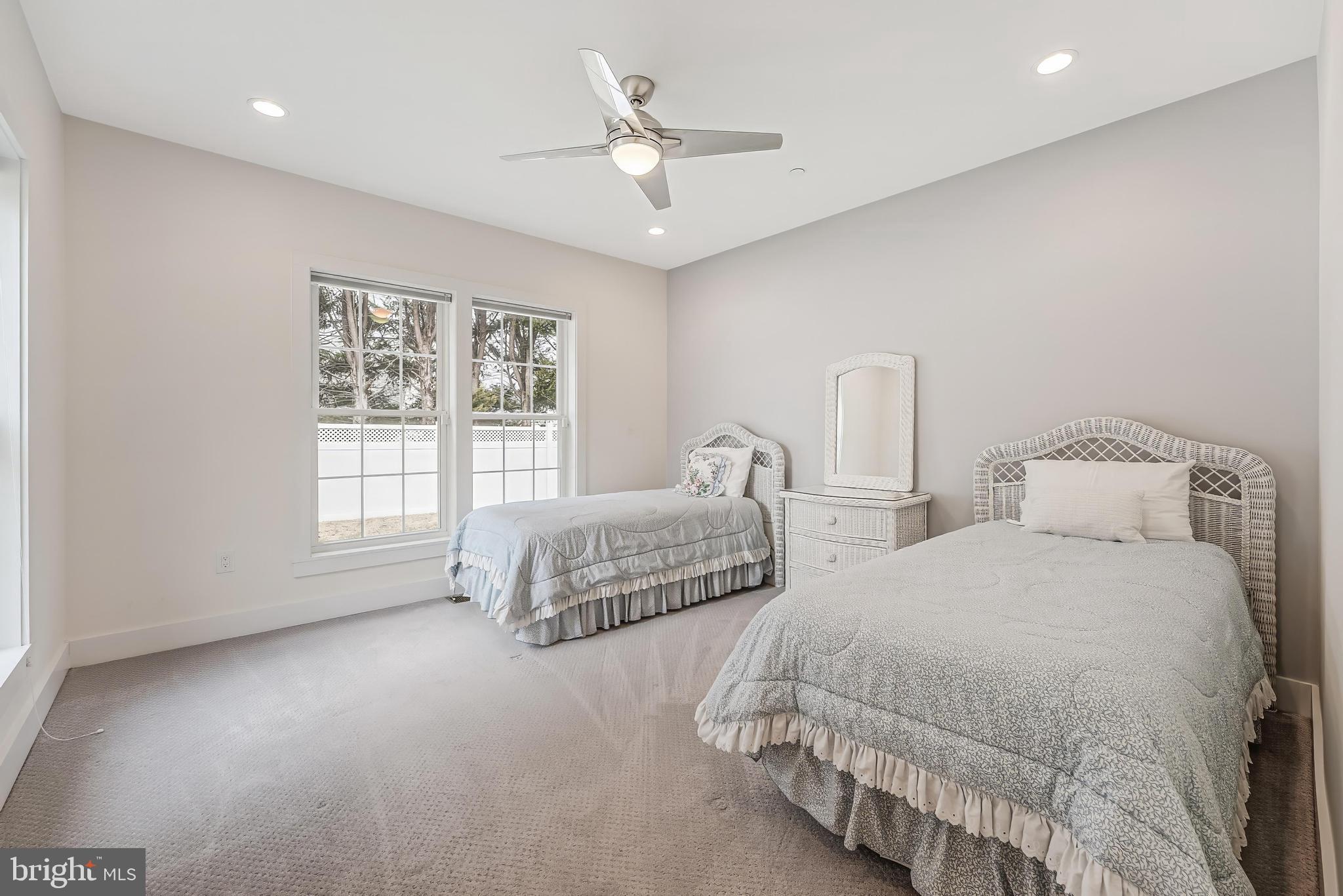 WILDWOOD HILLS - Residential