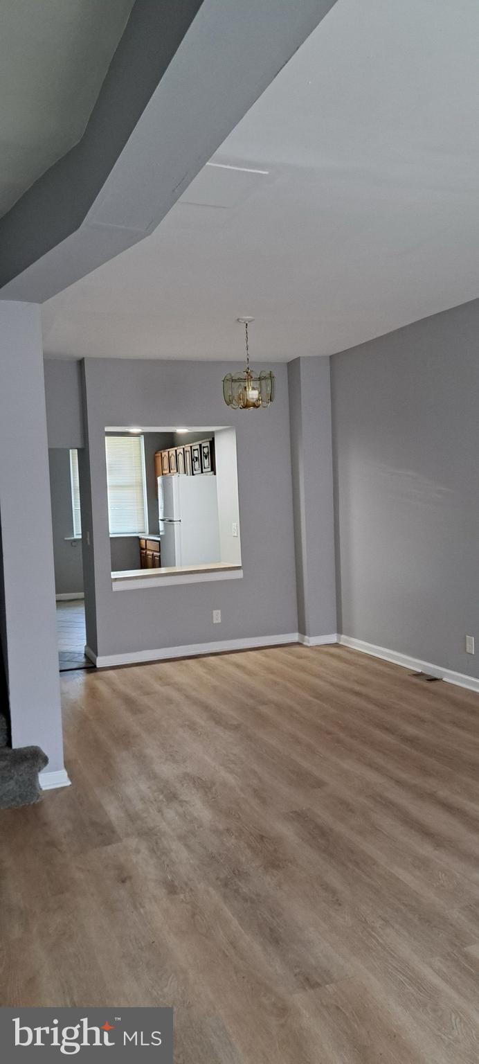 BROADWAY EAST - Residential