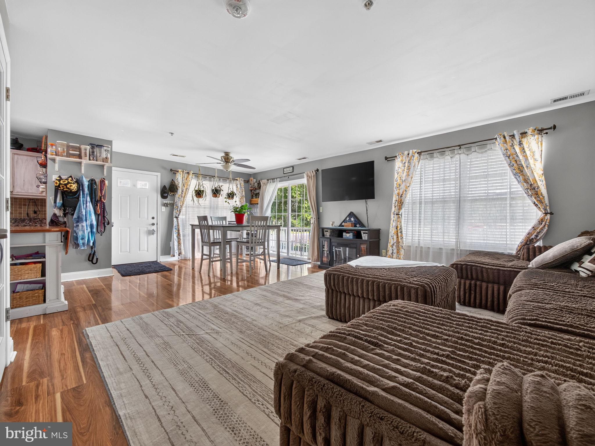 WALNUT BANK FARMS - Residential